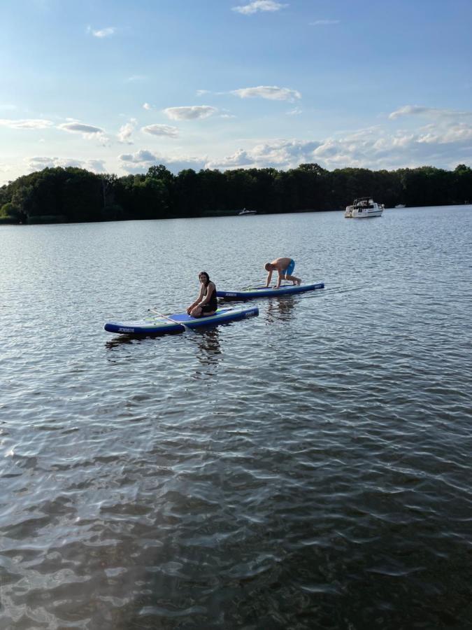 Basalt Lodge Am Lehnitzsee โอราเนียนบวร์ก ภายนอก รูปภาพ